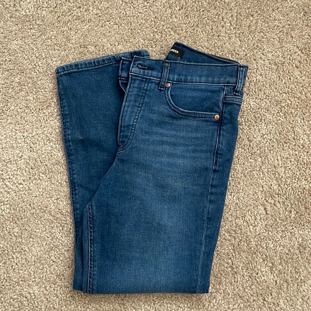 MOM JEANS!